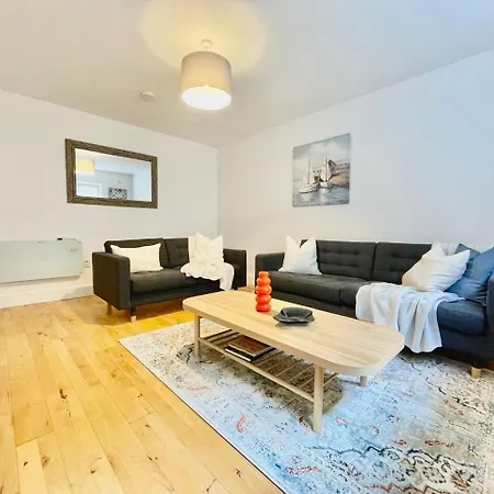 Bright & Stylish * トマスタウン