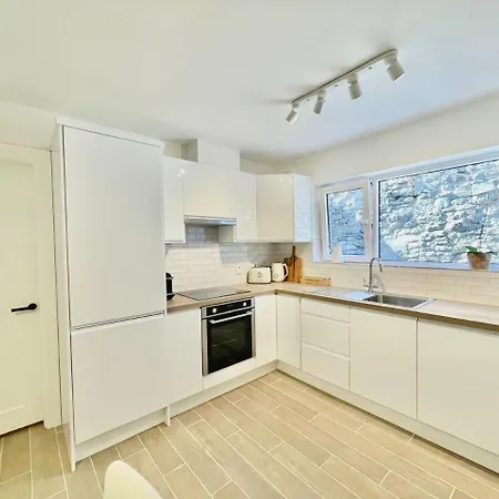 Bright & Stylish Apartamento